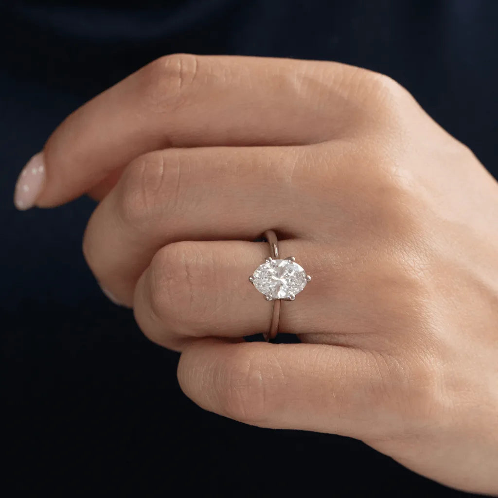 2 Carat Oval Cut Lab Grown Diamond Solitaire Engagement Ring in Gold – Elowen