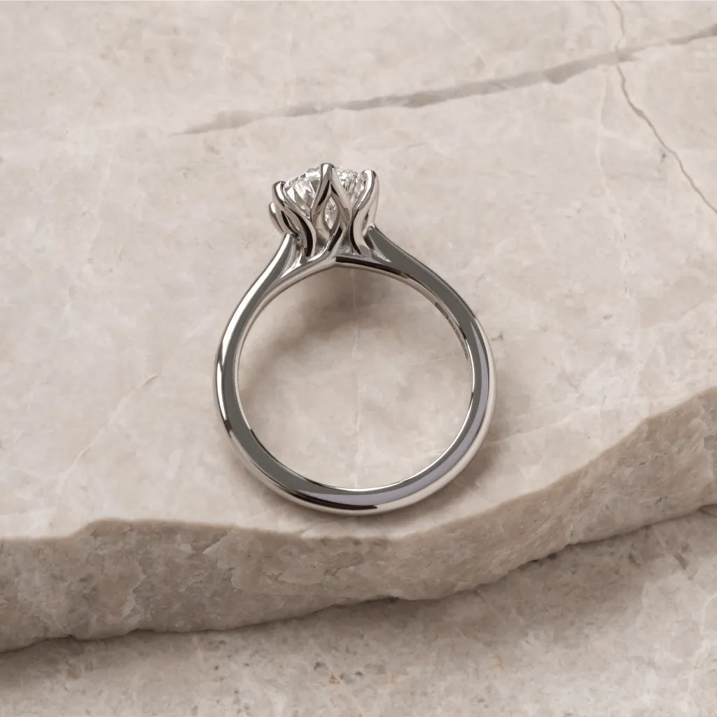 2 Carat Oval Cut Lab Grown Diamond Solitaire Engagement Ring in Gold – Elowen